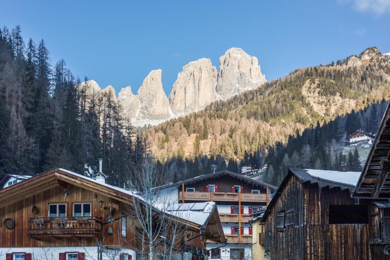 Chalet Osmar Appartamento 1 Campitello di Fassa Eksteriør billede