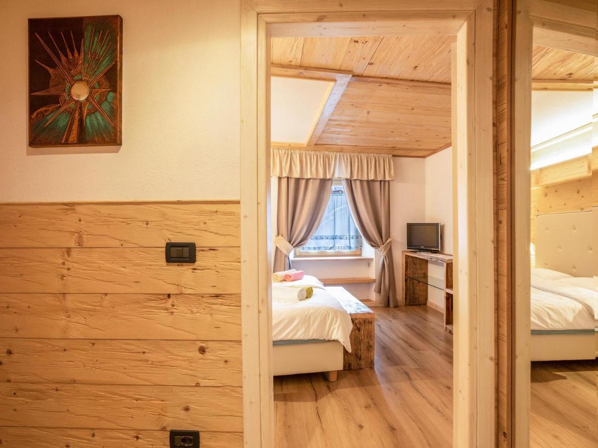 Chalet Osmar Appartamento 1 Campitello di Fassa Eksteriør billede