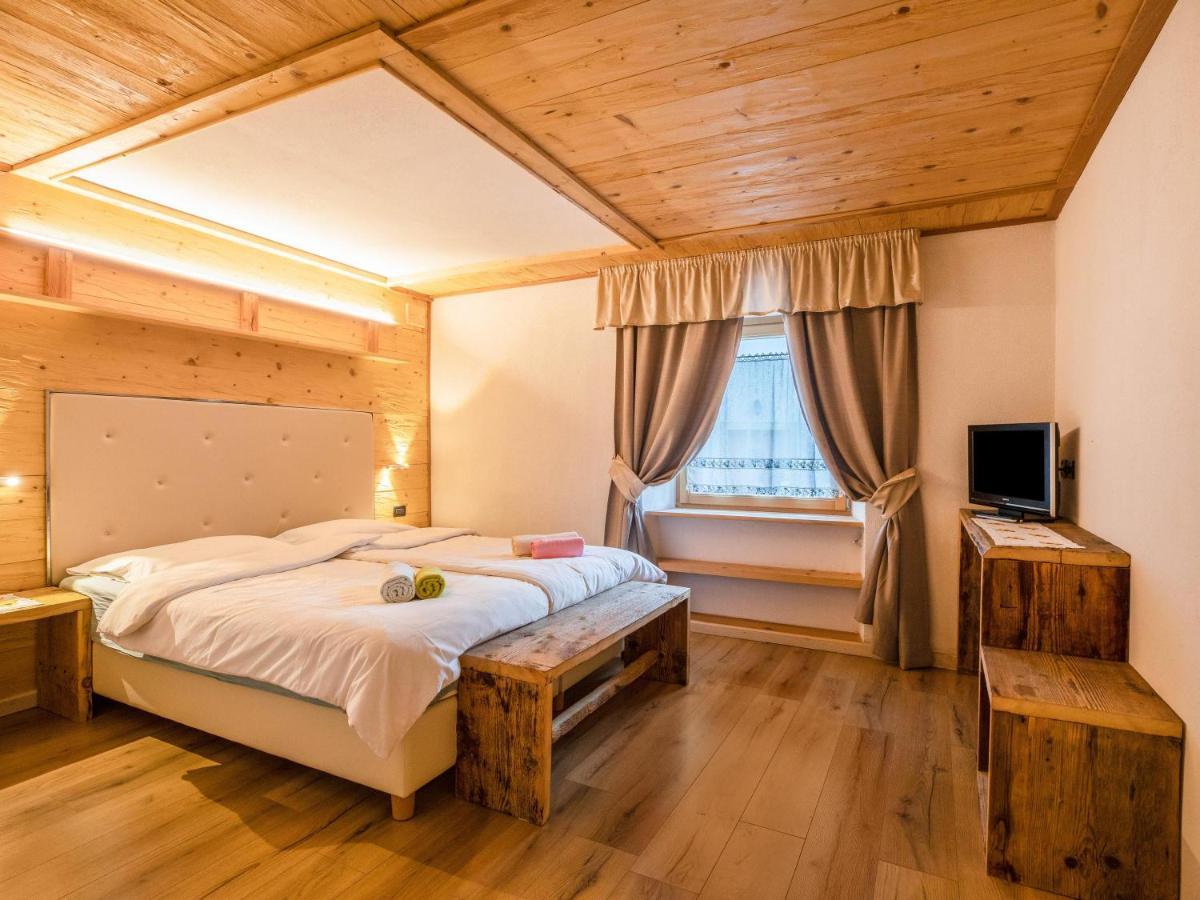 Chalet Osmar Appartamento 1 Campitello di Fassa Eksteriør billede