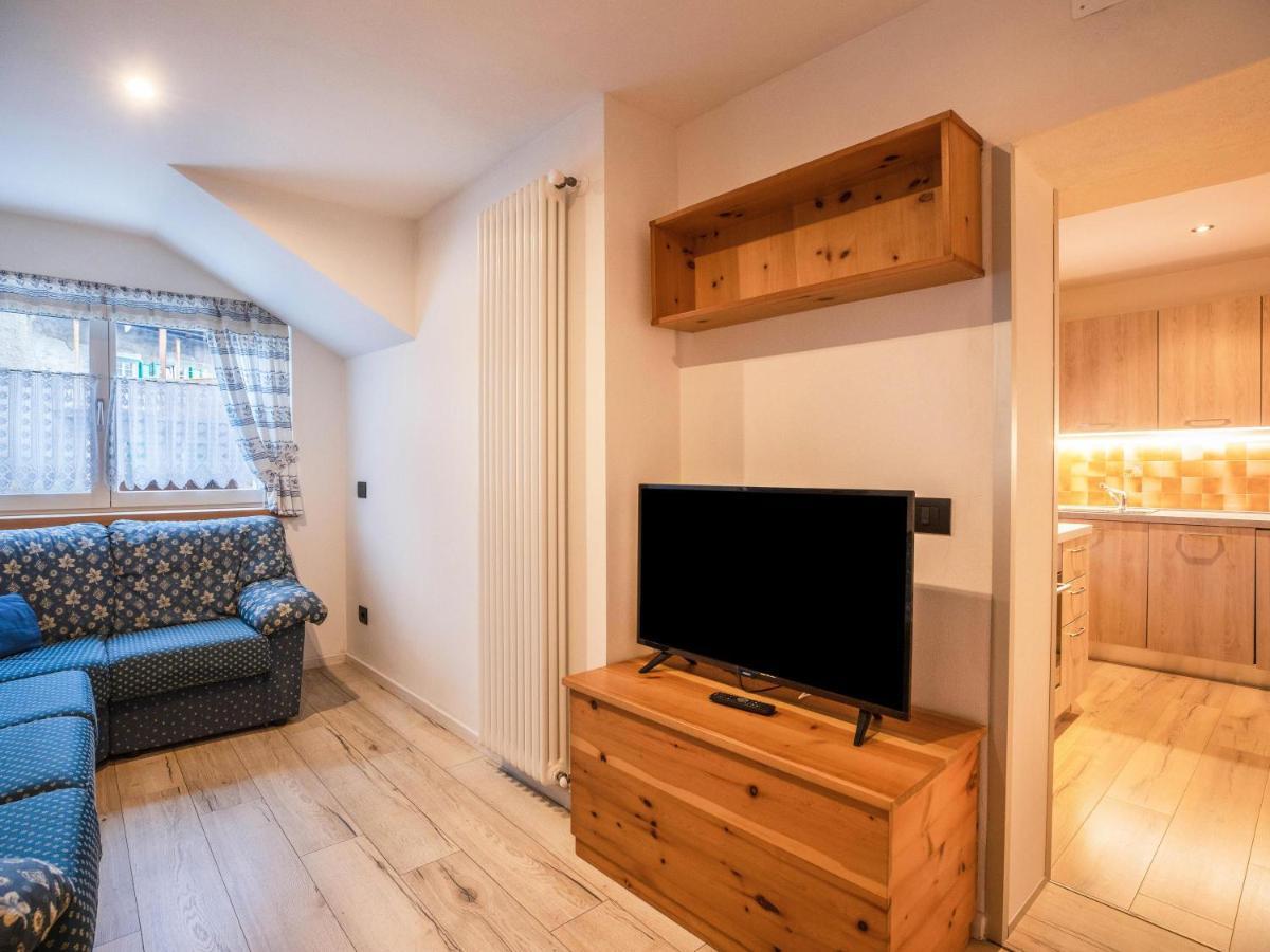 Chalet Osmar Appartamento 1 Campitello di Fassa Eksteriør billede
